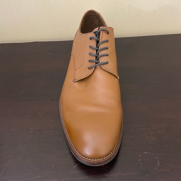 Banana Republic Men's Oxford Leather Dress Shoes - Picture 5 of 8